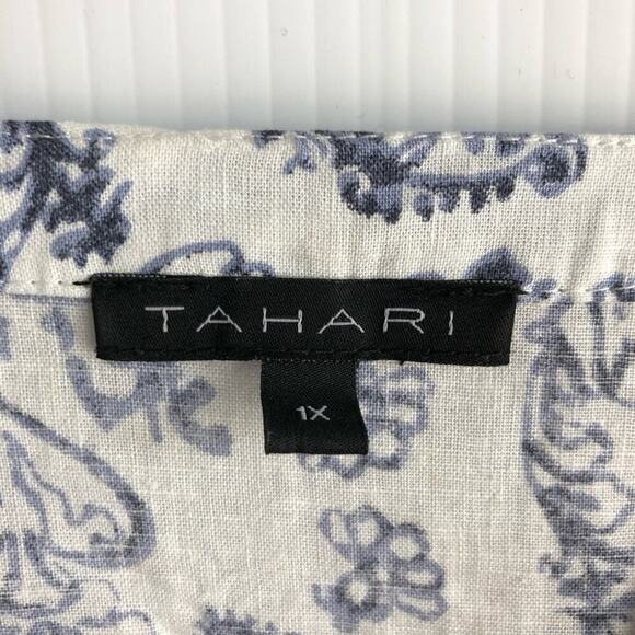 Tahari linen blend top blue and white print size 1X flowy top button front - Picture 2 of 5